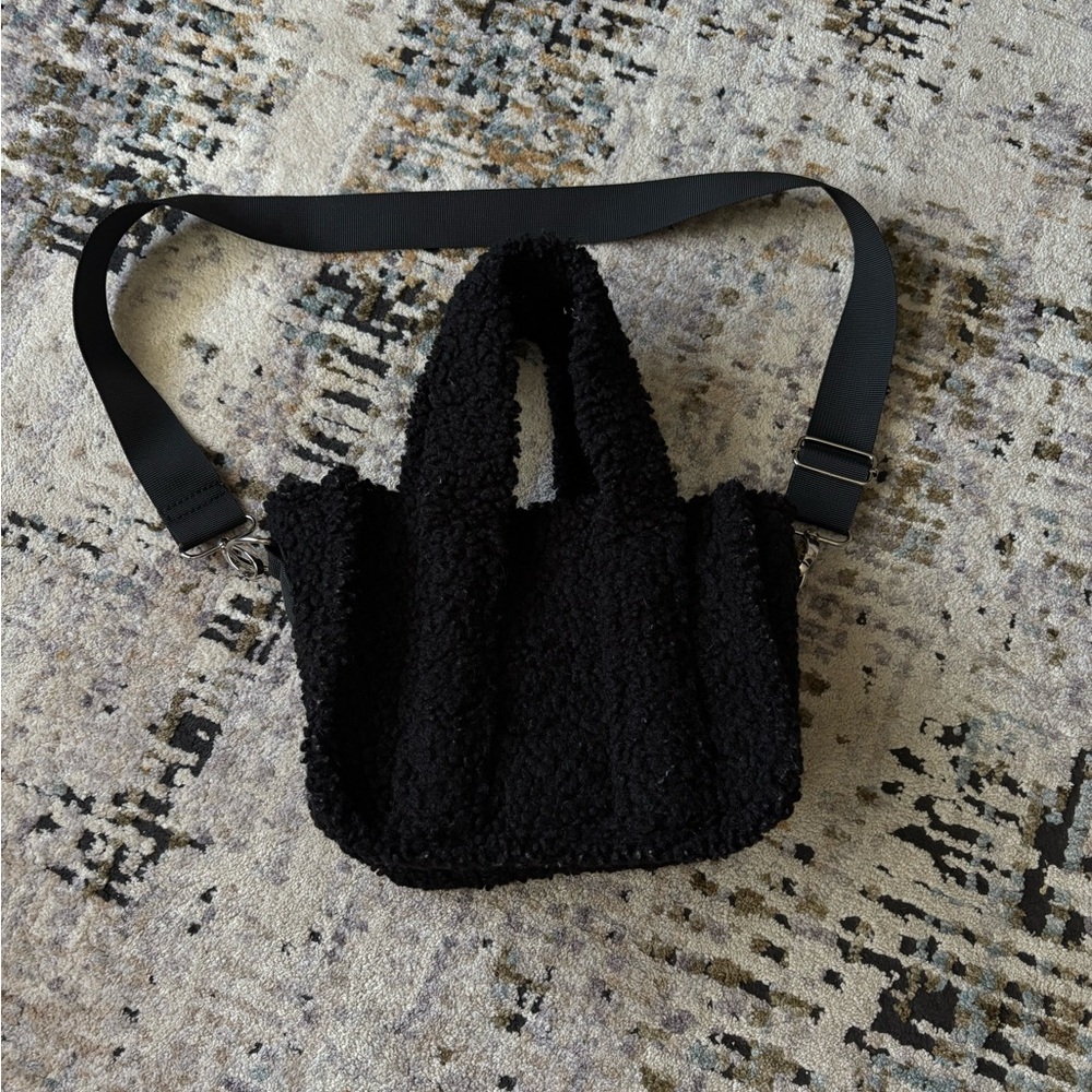Black Sherpa Women's Bag And crossbody